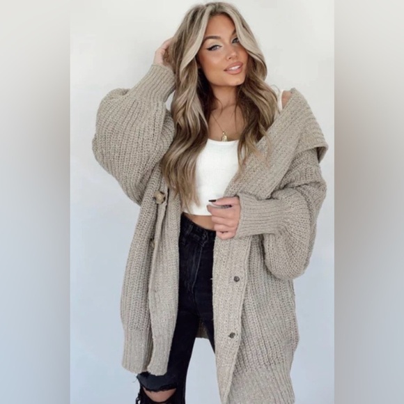 NWT - Lane 201 - Cozy Beige Knit Oversized Cardigan Sweater - Size Large - Picture 2 of 8